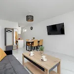 Nadmorski Z Tarasem, Ogrodkiem I Parkingiem Blisko Plazy By Renters Apartment *