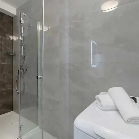 Apartment Nadmorski Z Tarasem, Ogrodkiem I Parkingiem Blisko Plazy By Renters