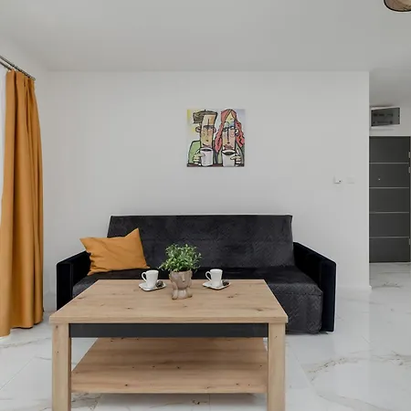 Nadmorski Z Tarasem, Ogrodkiem I Parkingiem Blisko Plazy By Renters *
